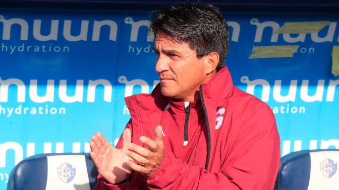 El técnico del Saprissa Vladimir Quesada dijo que no enfrentará a Jeaustin Campos, sino que será un duelo entre dos de los clubes más importantes del país. Rafael Pacheco.