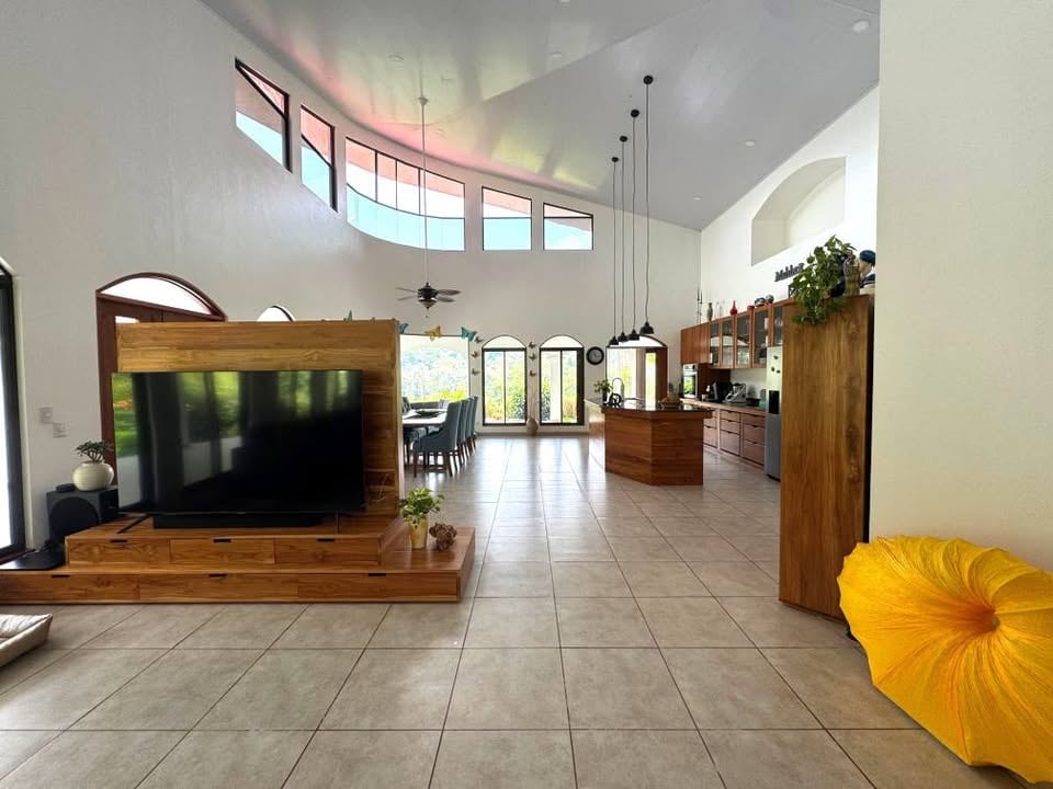 Rüdiger Schickhaus utilizó las redes sociales para ofrecer la hermosa propiedad en la que vivía junto a su esposa Manuela Daxer. Foto: Tomada de redes sociales