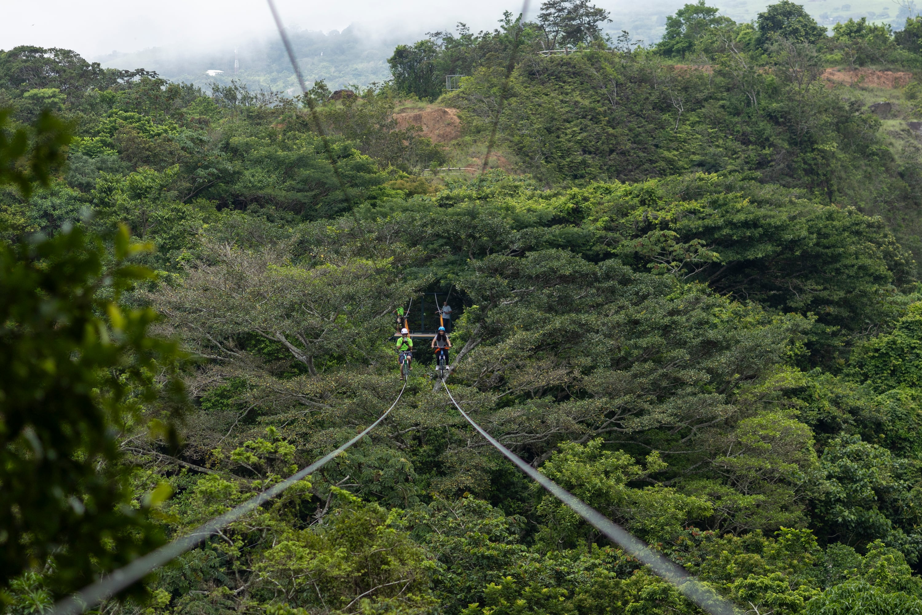 18/06/2024, Alajuela, San Ramón, recorrido por el Parque de Aventura Ecomusas, para experimentar todos sus atractivos.