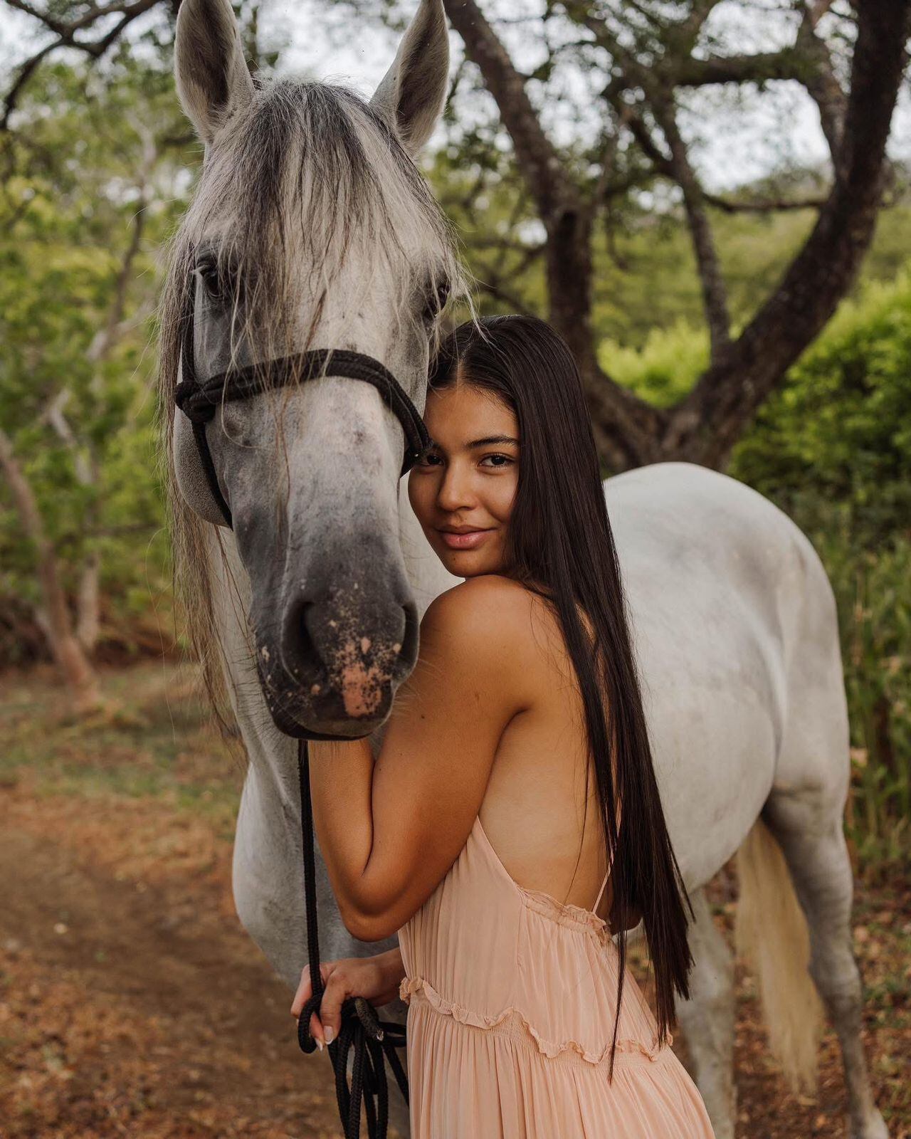 Daniela Pérez tiene 28 años, debutó en concursos de belleza este 2025 y ya dio un paso al frente en el Miss Universo Costa Rica