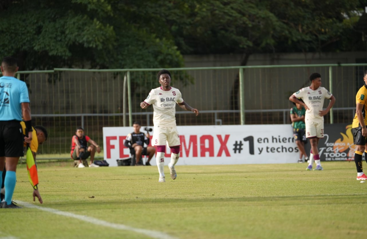 Akheem Wilson jugador de Saprissa