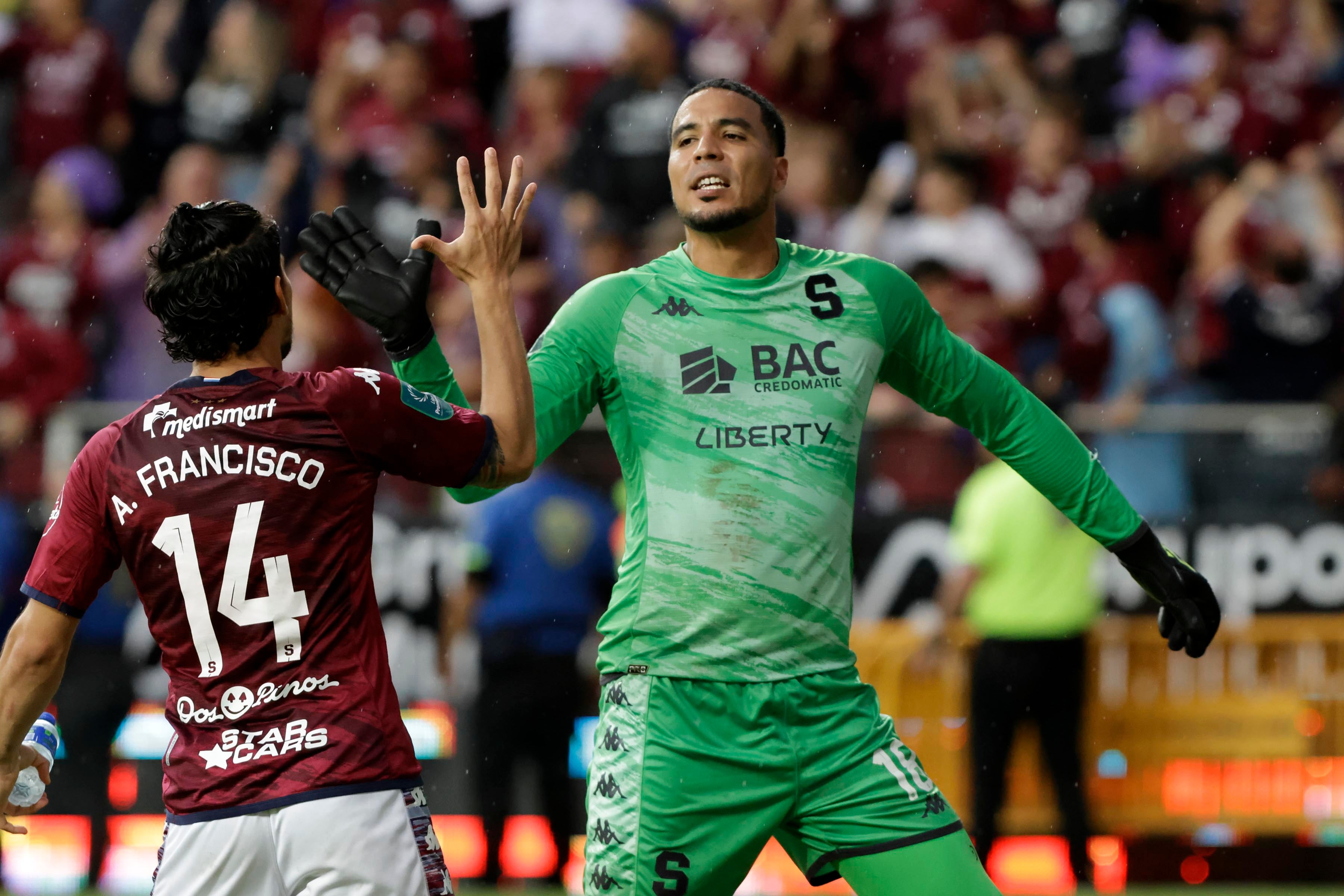 26/05/2024. Estadio Ricardo Saprissa Aymá, Tibás. Hora: 04:00 p.m. Final del del Torneo de Clausura 2024 entre el Deportivo Saprissa y Liga Deportiva Alajuelense (LDA), disputada en el Estadio Ricardo Saprissa Aymá, Tibás. Fotos: Mayela López