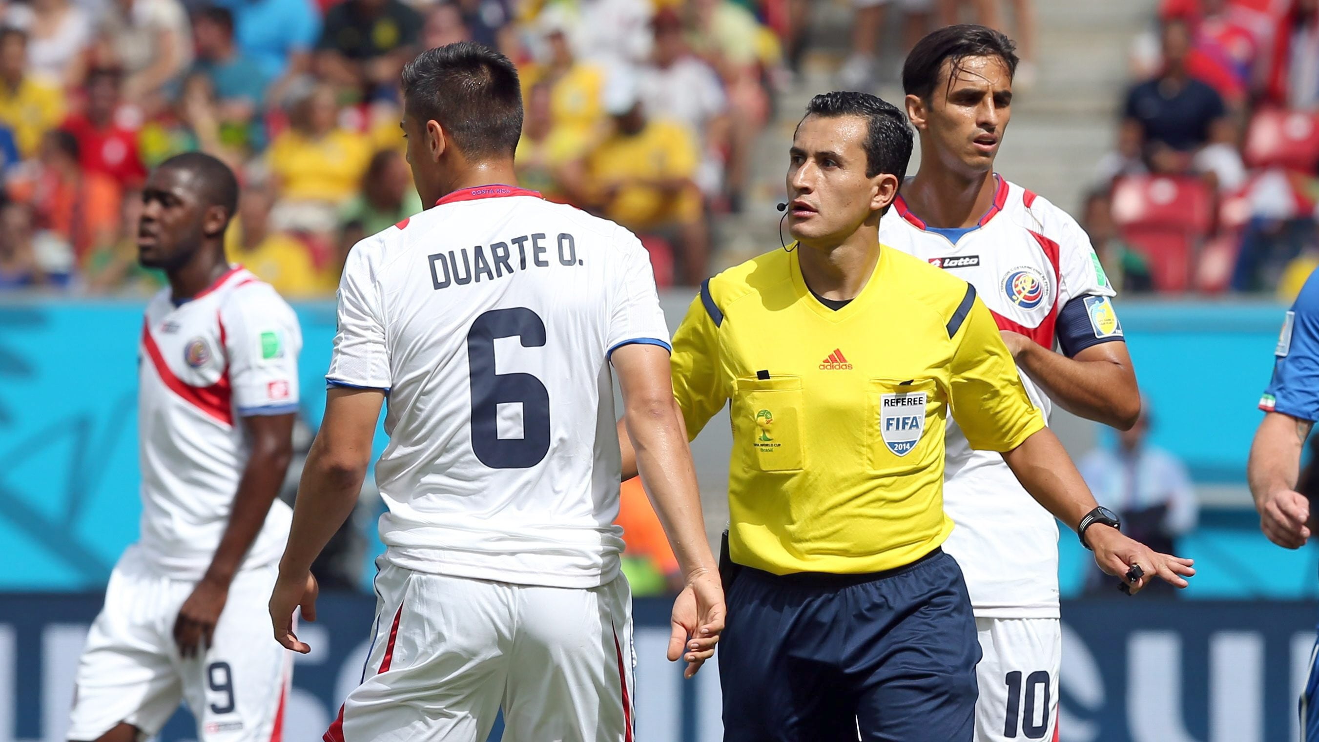 Enrique Osses pitó el partido entre Costa Rica e Italia en el Mundial de Brasil 2014.