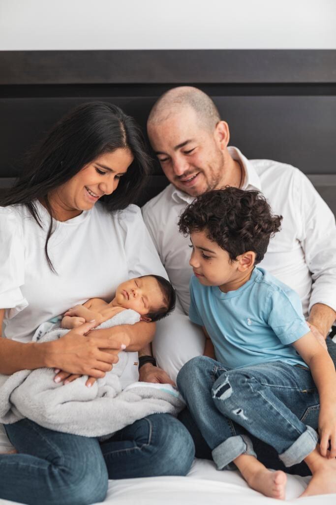 Jorge Castillo Barberena disfrutó de la licencia de paternidad al nacer su hijo Andrés Castillo, él trabaja en Mondelez.