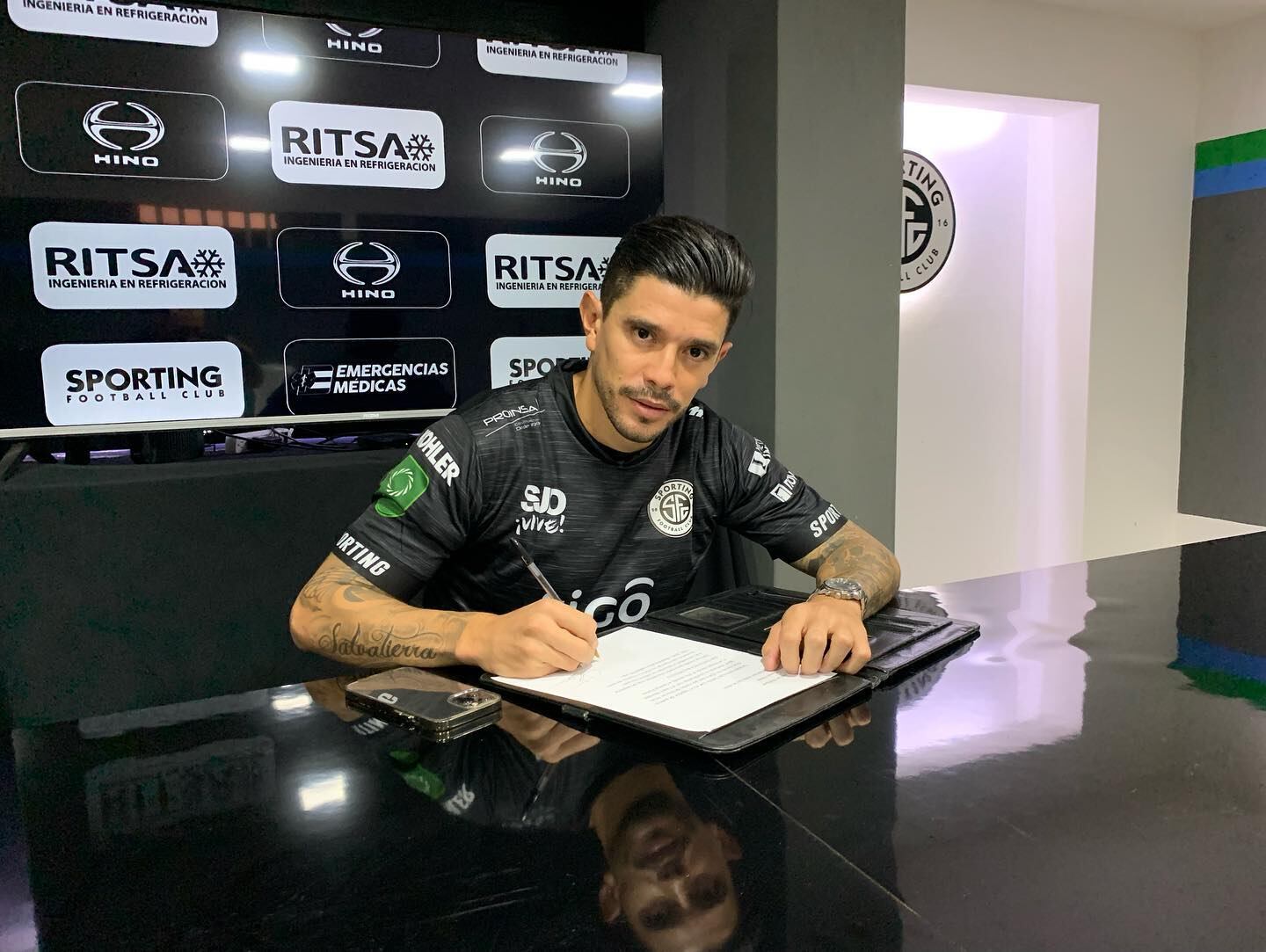 José Salvatierra, Sporting