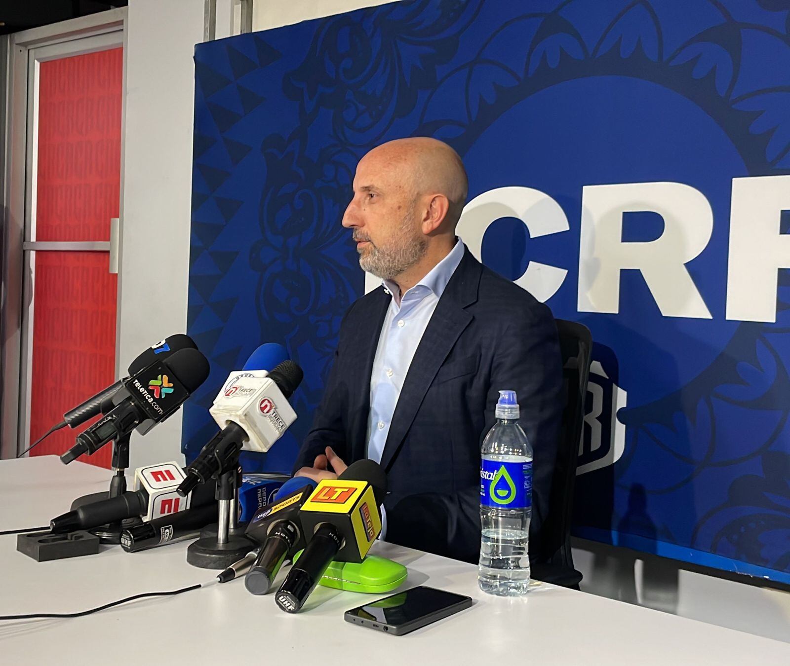 Osael Maroto fue claro en decir que llevarán con calma el desenlace del futuro de Gustavo Alfaro.