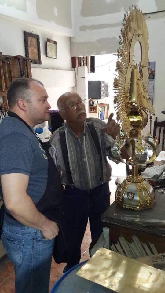 Fernando Soto Coto es el único Joyero de la Virgen de la familia Del Valle que queda con vida y la crisis por la pandemia lo golpeó duro hasta que se puso a hacer virgencitas