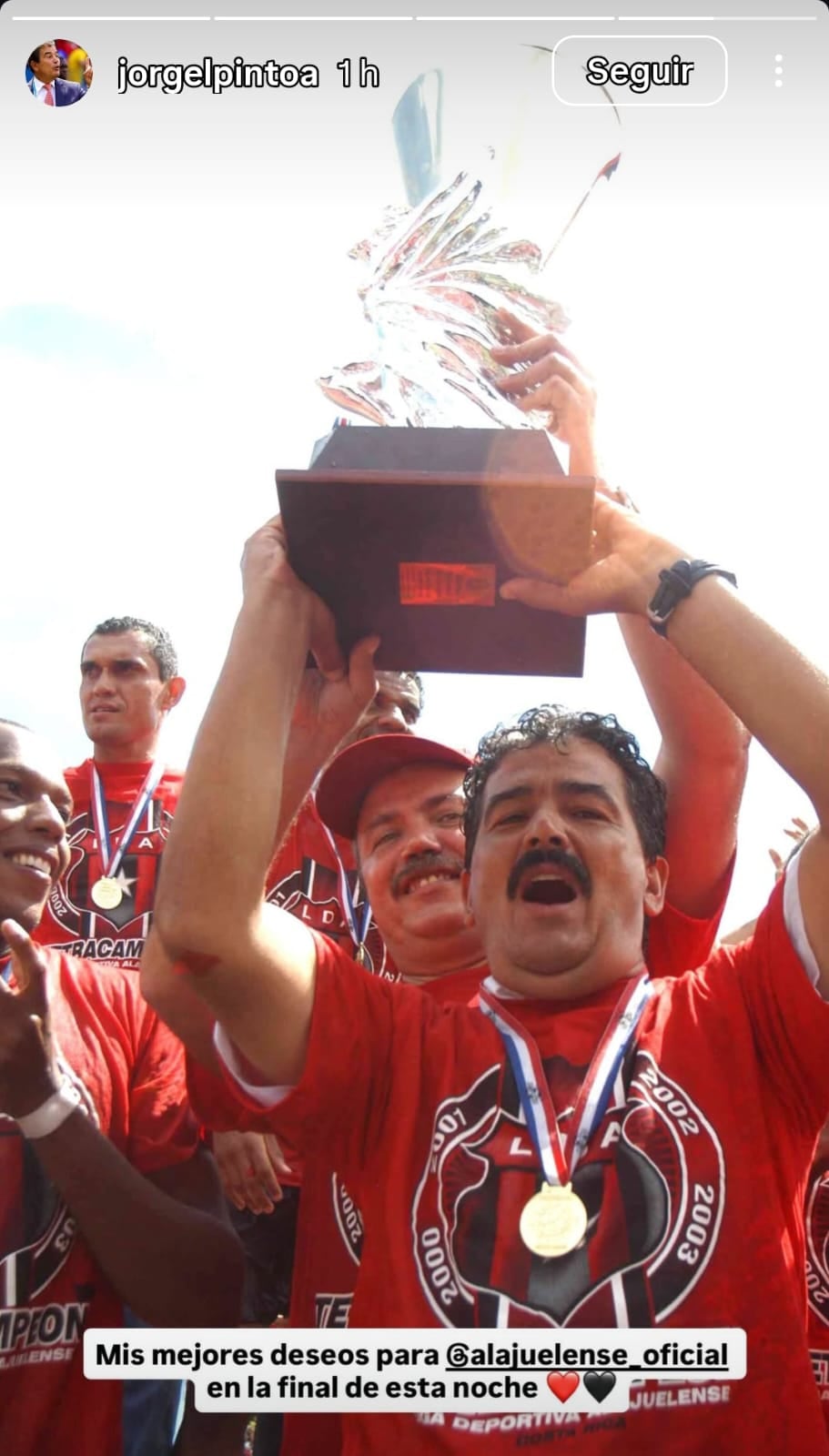 Jorge Luis Pinto le mandó un mensaje de apoyo a Alajuelense de cara a la final.
