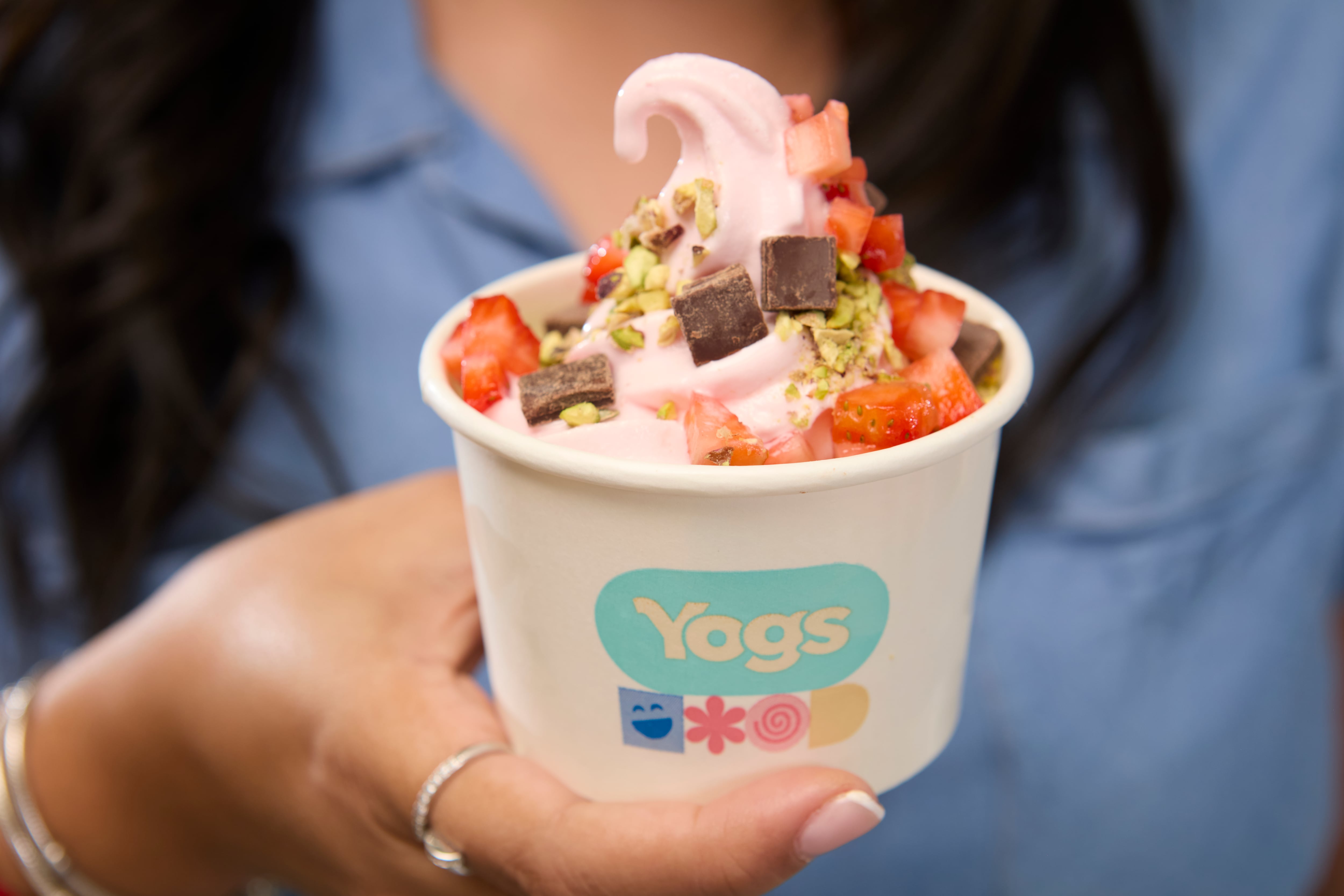 POPS apuesta por el helado de yogurt: lanza Yogs y anuncia más de 10 tiendas en Costa Rica