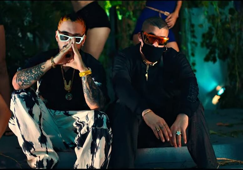 Bad Bunny y J Balvin lanzan un disco juntos que se llama “Oasis”