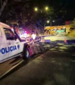Una mujer de apellido Porras, de 26 años, perdió la vida la madrugada de este domingo 22 de marzo en un accidente de tránsito ocurrido en San Sebastián, en San José. Foto: ANI