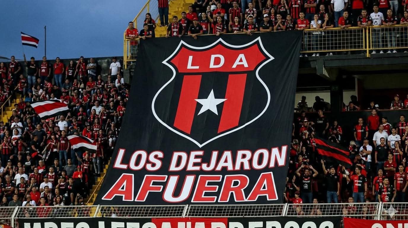 Liga Deportiva Alajuelense quedó fuera del campeonato y las burlas no tardaron.