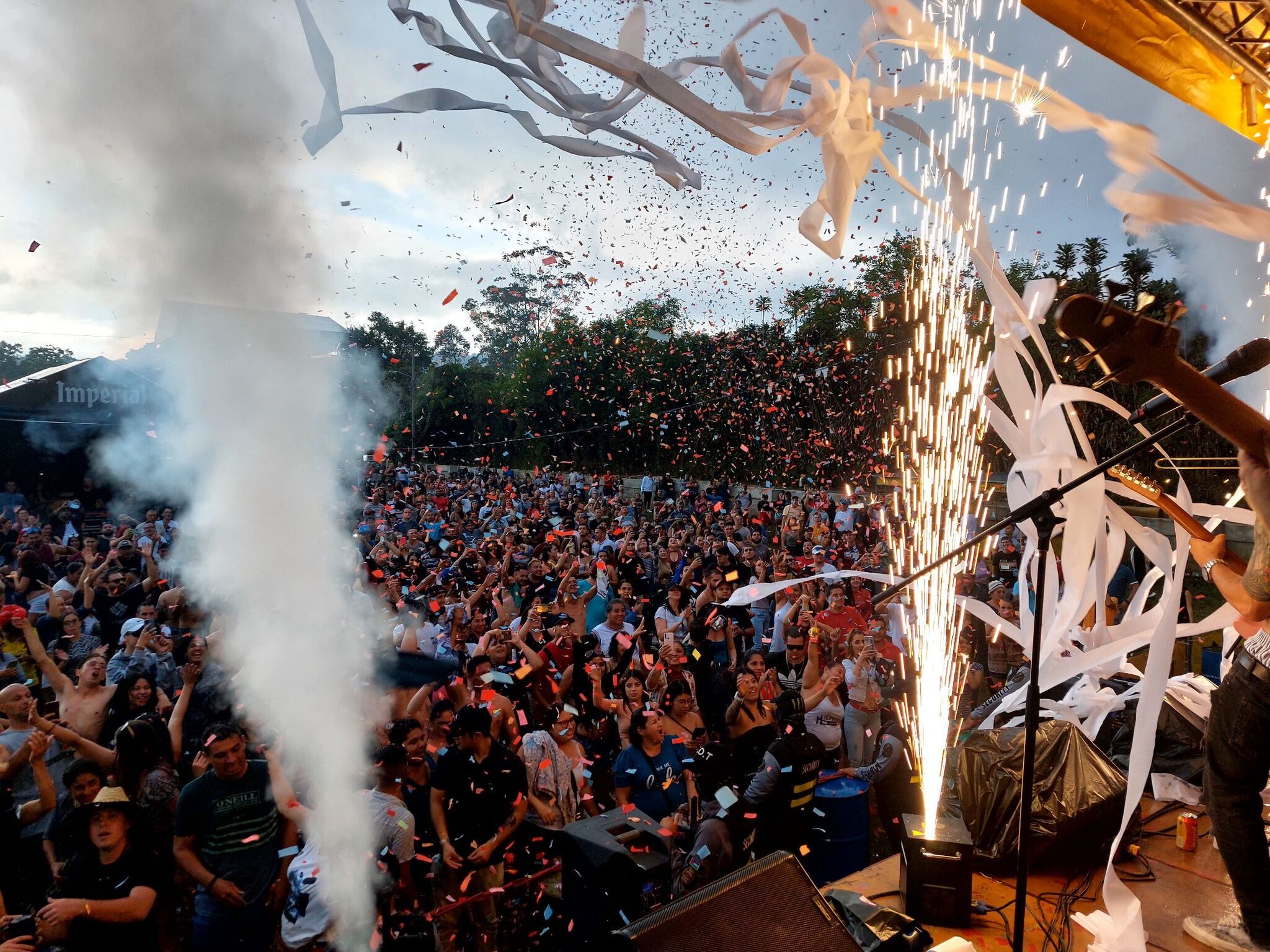 En la tarima del campo ferial habrá buena música en vivo. (Foto: Asociación Cívica de Carrizal)