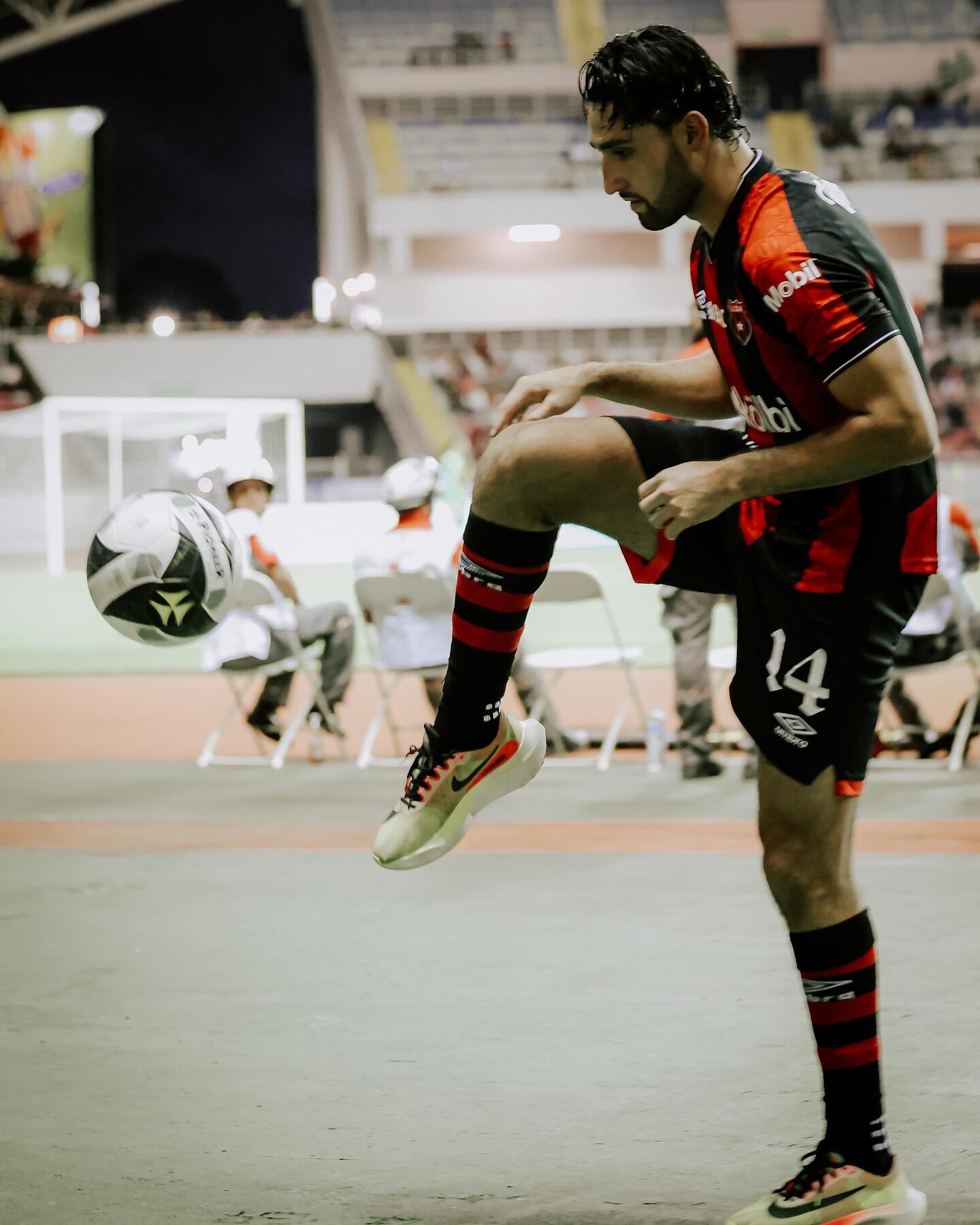 Aarón Salazar firmó un contrato de tres años con Liga Deportiva Alajuelense.