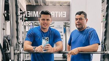 Johnny López y Marcelo Castro están locos de amor con el nuevo miembro de la familia