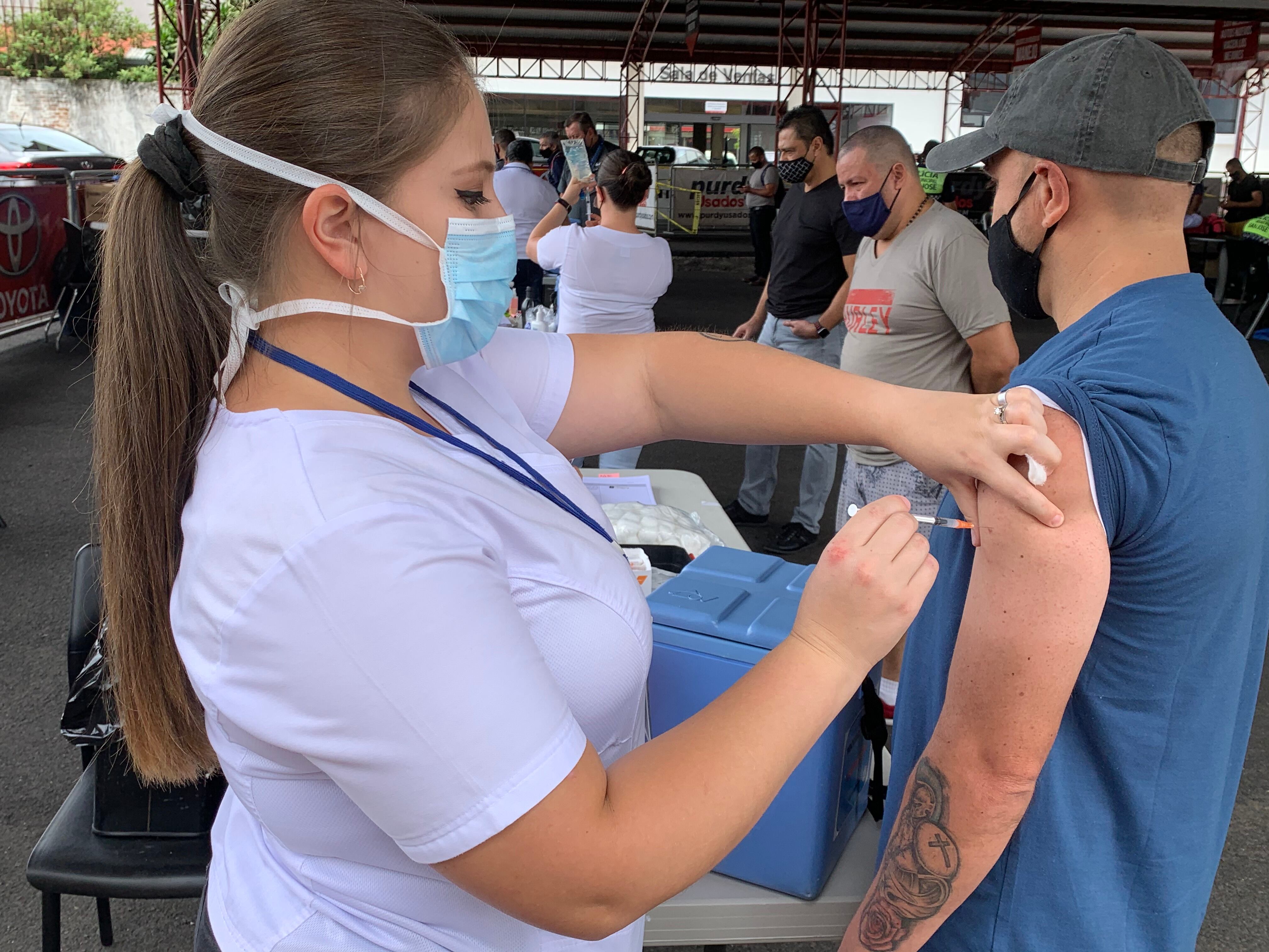 Entre el sábado 29 y el domingo 30 de mayo del 2021, la CCSS, en 24 áreas de Salud, vacunó 15.544 personas contra el covid-19