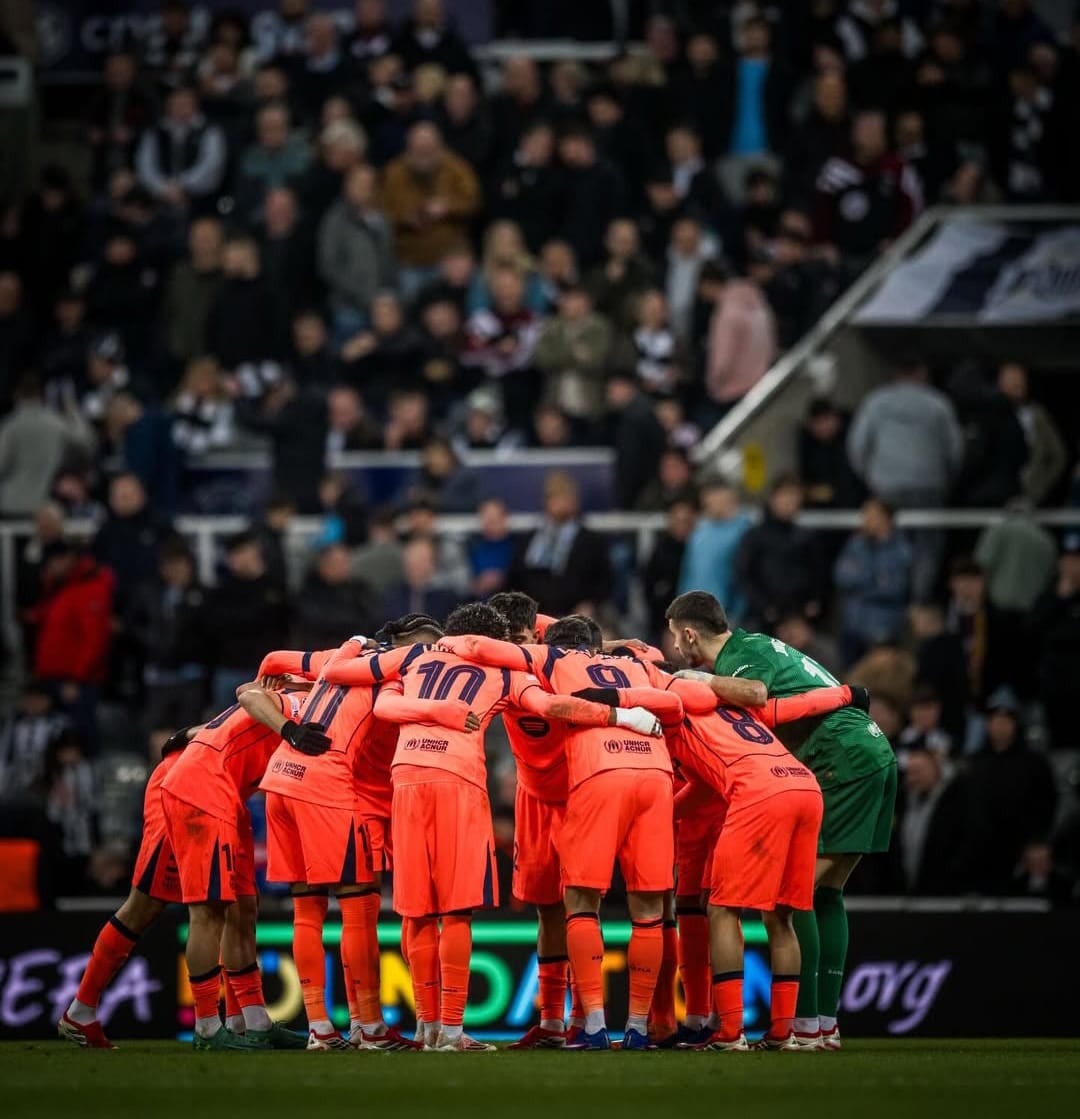 Barcelona rescató un empate en la última jugada ante Newcastle