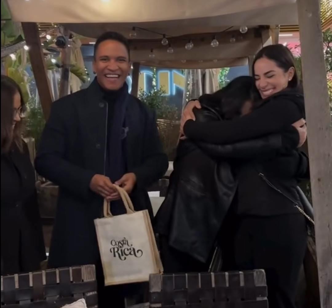 Jeff On se reencontró con su mamá tras casi ocho años sin verse.