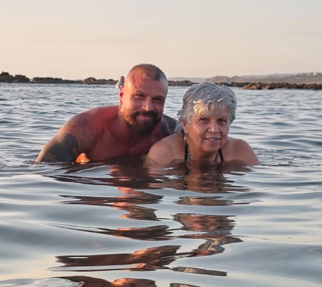 Actor Pablo Rodríguez y su novia la presentadora Viviana Calderón.