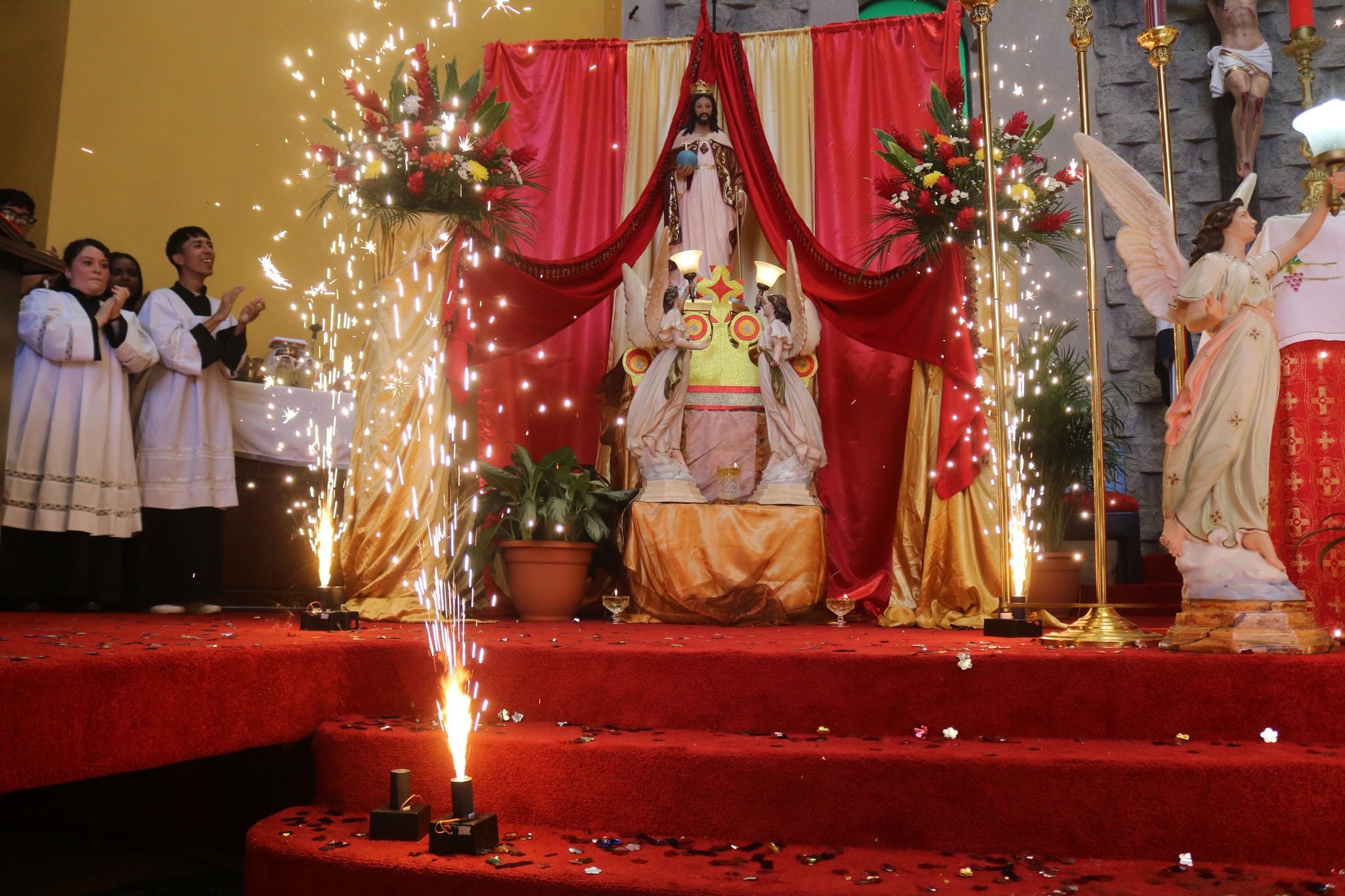 La Solemnidad de Nuestro Señor Jesucristo Rey del Universo, la celebran todos los católicos del mundo este domingo 24 de noviembre; también es conocida como la Fiesta de Cristo Rey.