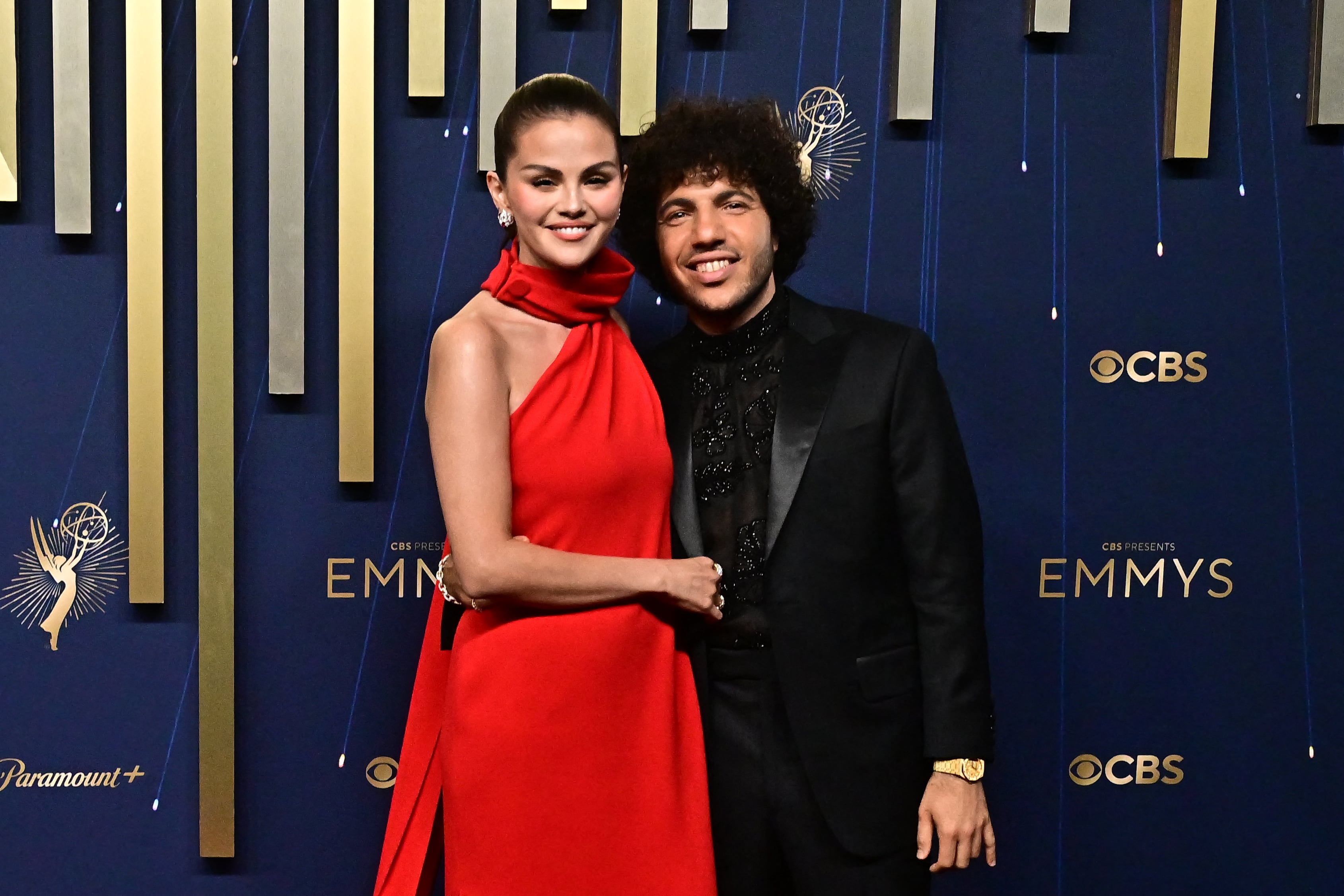 Selena Gomez se casó con Benny Blanco, pero no invitaron a Francia Raisa a la boda. AFP y diseño LT