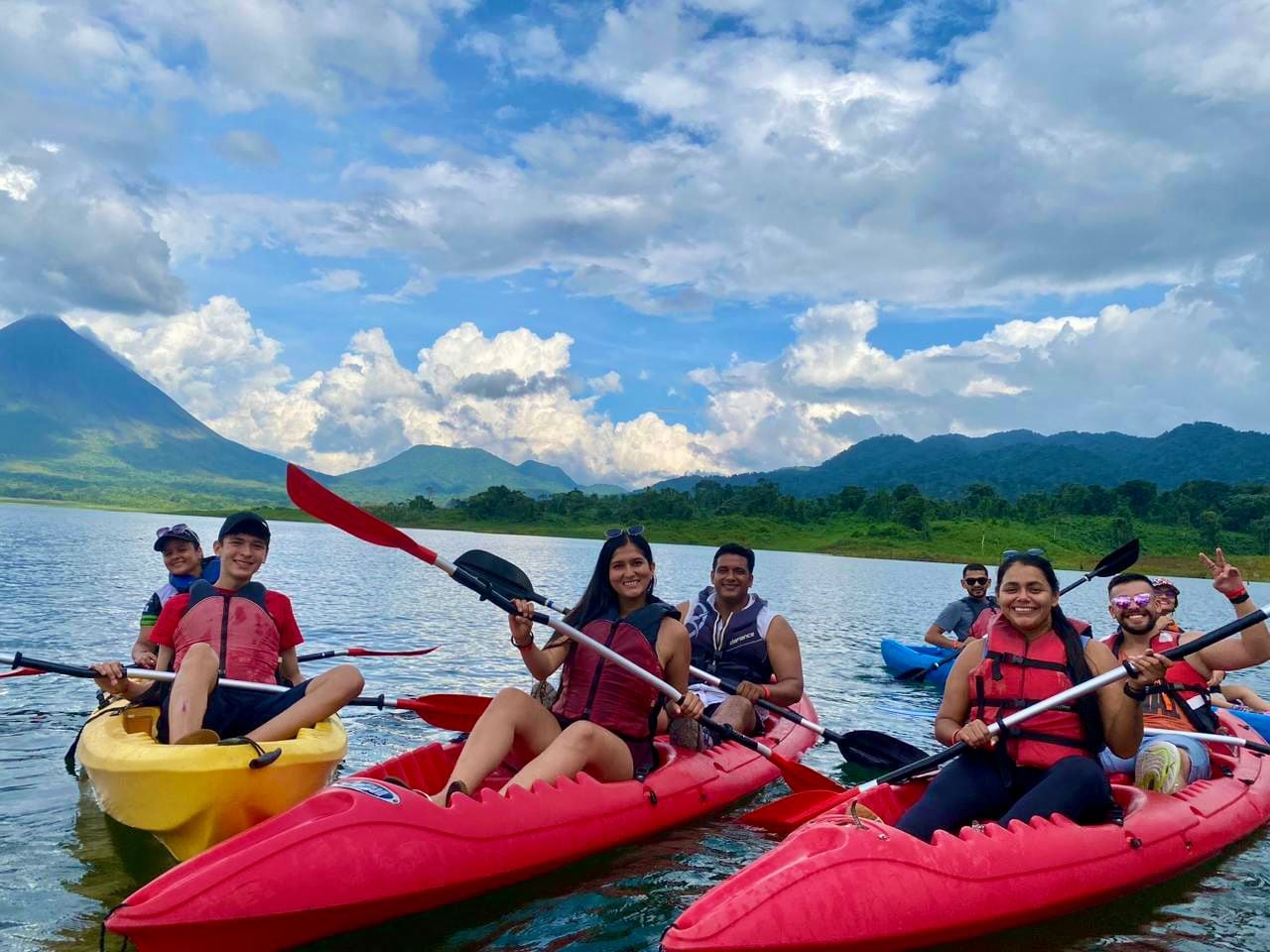 Gustavo Díaz, periodista de Noticias Repretel.