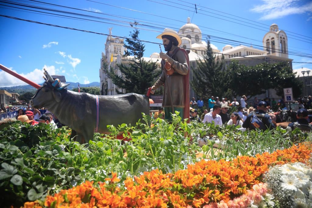 El 3 de agosto del 2023 se realiza la tradicional Pasada de la virgen de los Ángeles de la basílica a la catedral de Cartago, se cumplen 241 años de esta tradición