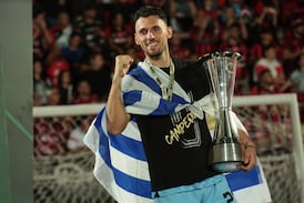 Creador de contenido internacional pide a jugador de Alajuelense para una selección campeona del mundo