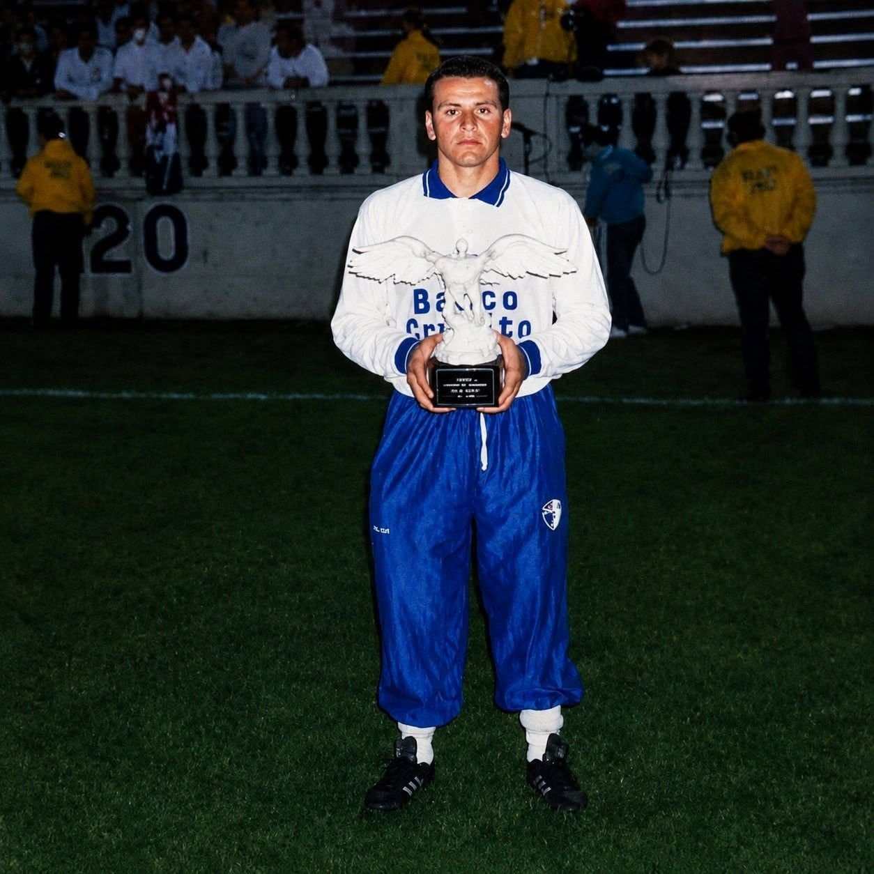Cristian Mena.