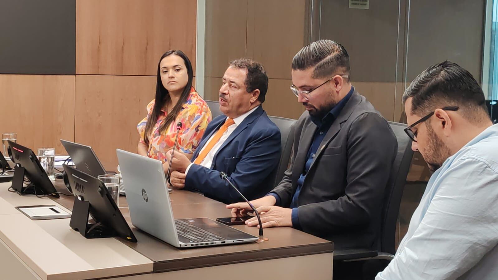 El alcalde de Cartago, Mario Redondo, confirmó este lunes 9 de junio, ante los diputados que pagarle a Acueductos y Alcantarillados (AyA) los ₡16.800 millones que dice la institución que les deben “sería el golpe (económico) más fuerte desde el terremoto de 1910”.