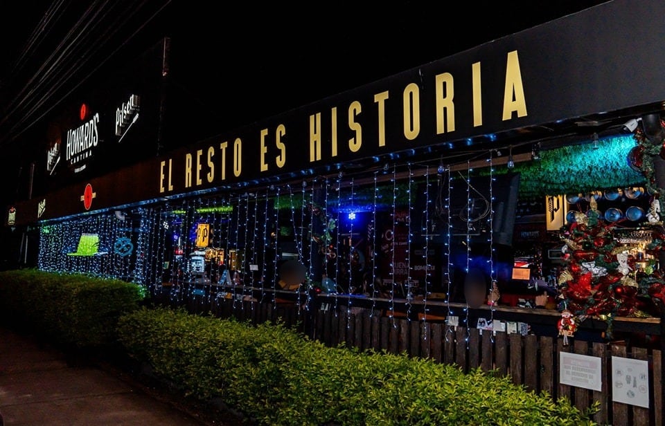 33 casquillos y dos armas decomisadas tras triple homicidio en bar de Santa Ana. Foto: Tomada del perfil de Howard’s Cantina