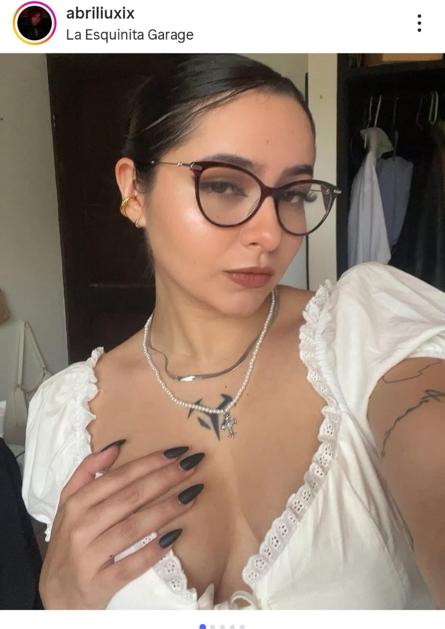 Abril de abril aseguró que ha recibido mensajes amenazantes tras denunciar a Mike Blanco.