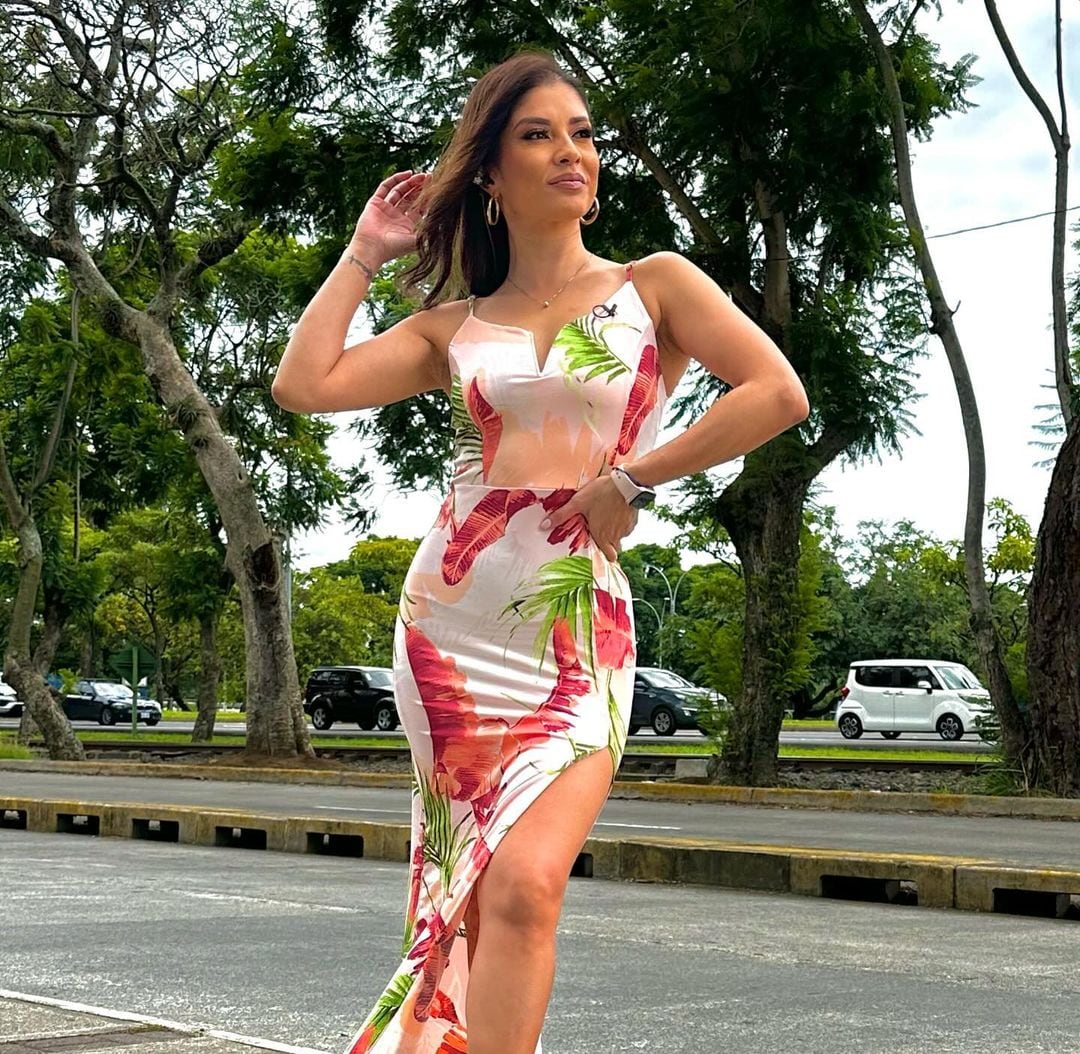 Paula Brenes y Fabiola Herra, presentadoras de canal 8 y del programa La Revista.