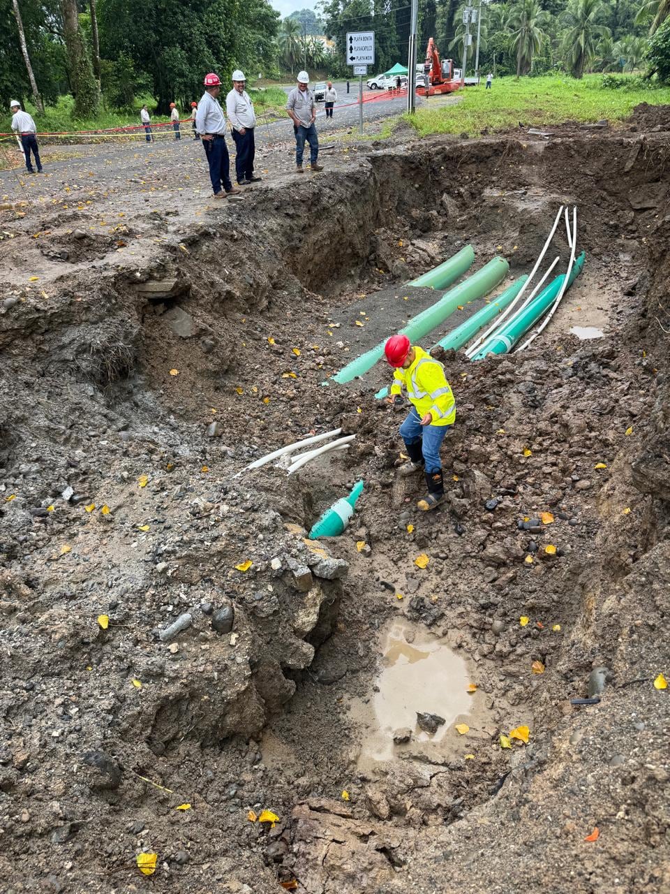 Delincuentes perforan por error ducto de gas en Moín