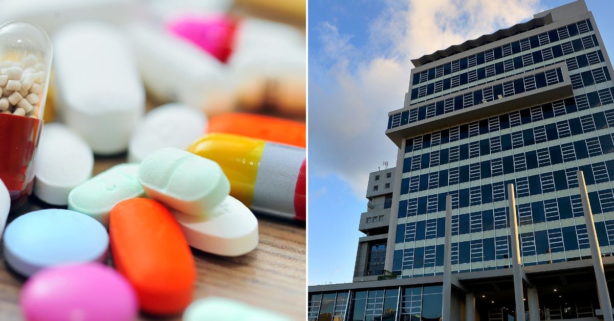 Una composición de imágenes. A la izquierda, medicamentos orales en tabletas y comprimidos. A la derecha, el edificio de la Caja Costarricense de Seguro Social (CCSS).