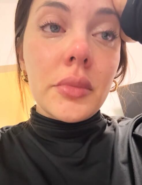 Laura Ortega no pudo evitar las lágrimas al hablar, por primera vez, de su angustiante huida de Ucrania junto a su esposo, Fernán Faerron, y Elisa, la hija de ambos, debido a la guerra que hay en ese país.