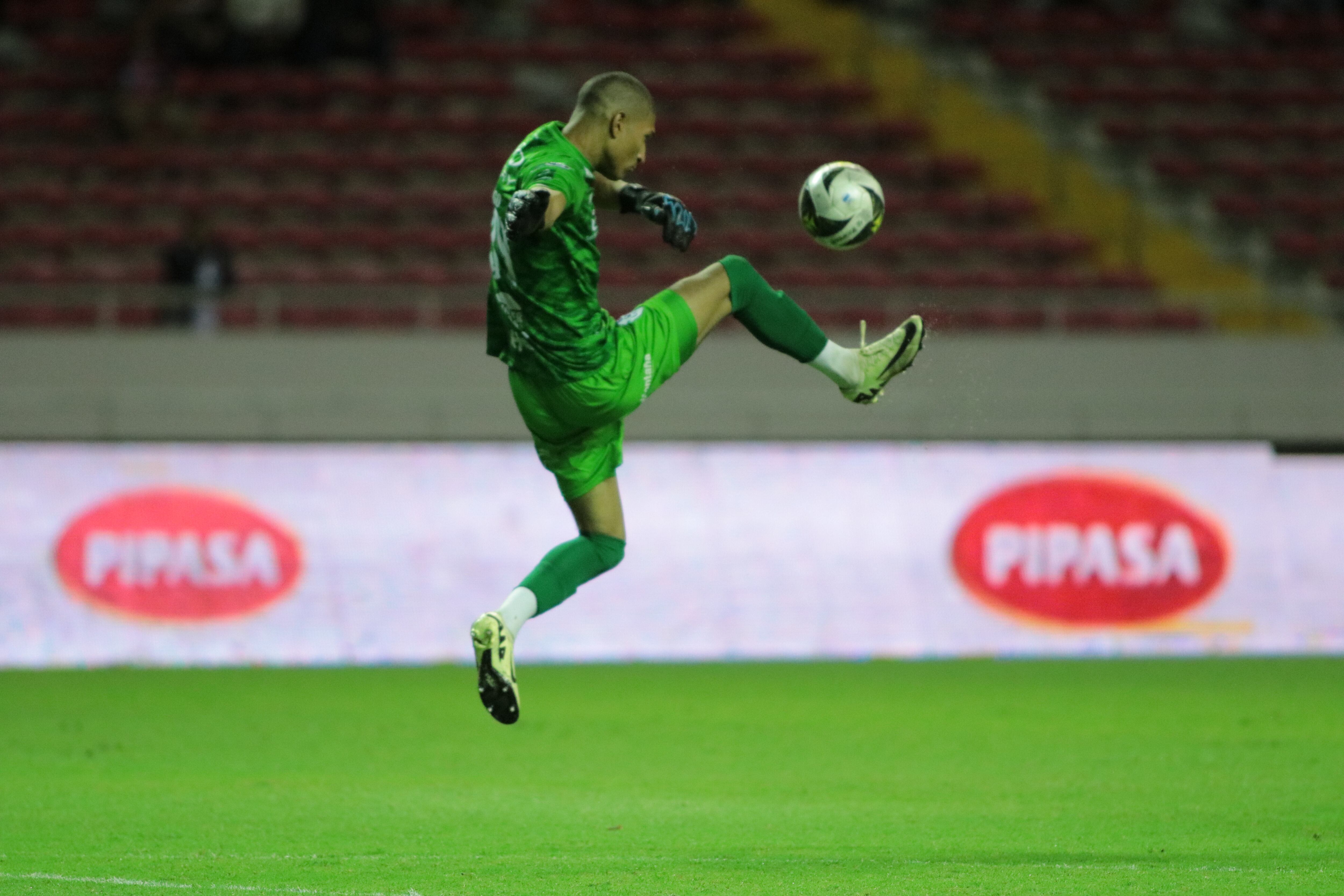 02-02-2025 Estadio Nacional, San José, partido de la jornada 7 del campeonato de primera divisón entre Liga Deportiva Alajuelense y Club Sport Cartaginés.
En la Foto: Andres Carevic Técnico de Cartaginés
Jonathan Jiménez Flores para Grupo Nación
