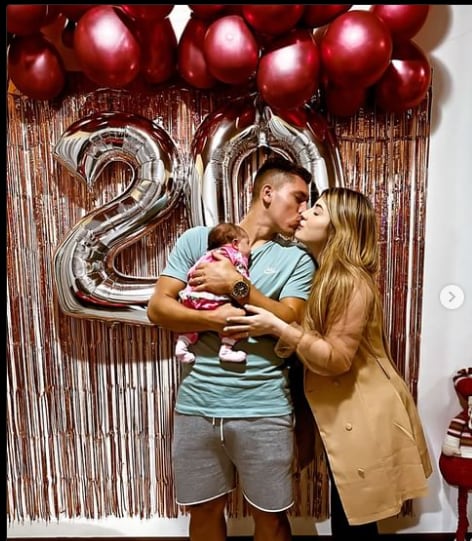 Carlos Mora, Pamela Mora, Amanda, Alajuelense