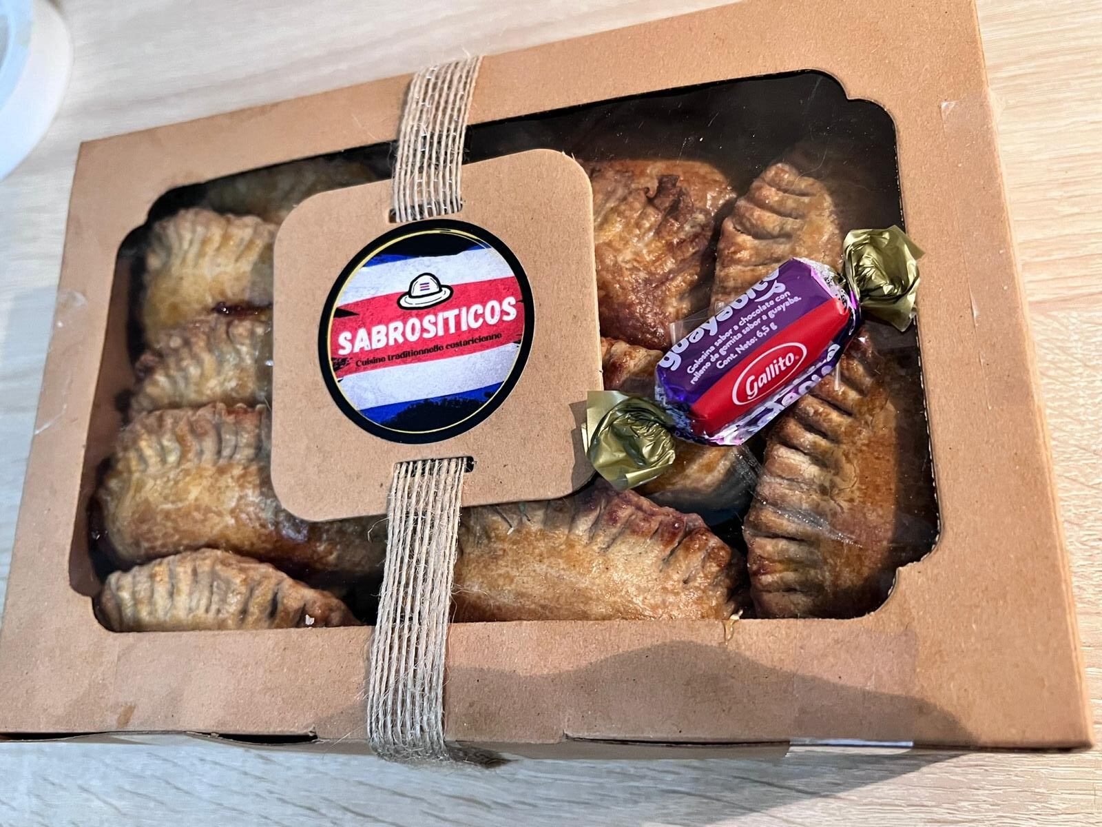 Irene Acosta creó hace 3 años un proyecto llamado Sabrositicos, en donde alegra los paladares de los ticos que viven en Francia.