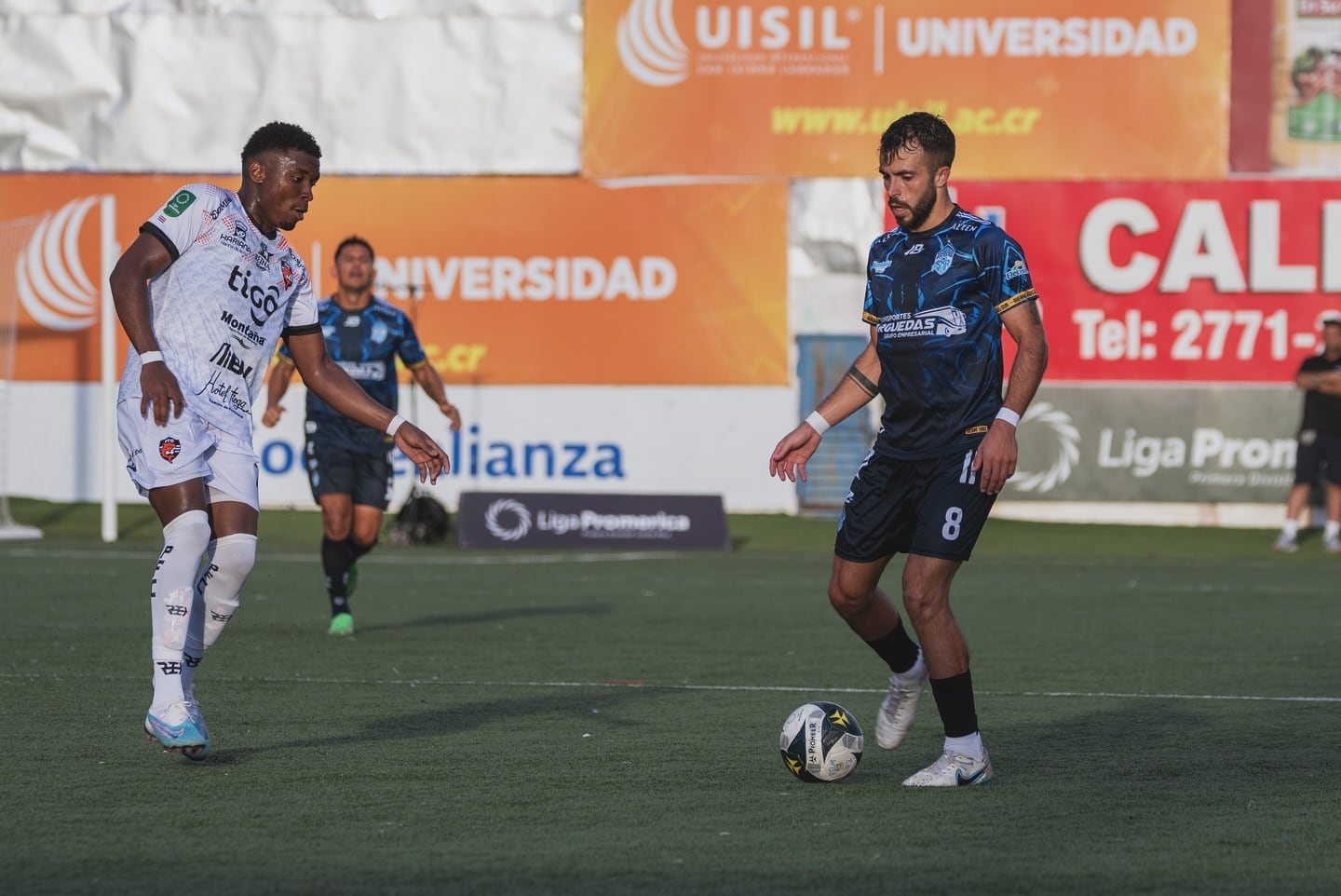 Rodrigo Saravia, uno de los refuerzos de Pérez Zeledón para este torneo, lució seguro por la banda izquierda. Fotografía: Facebook de Pérez Zeledón