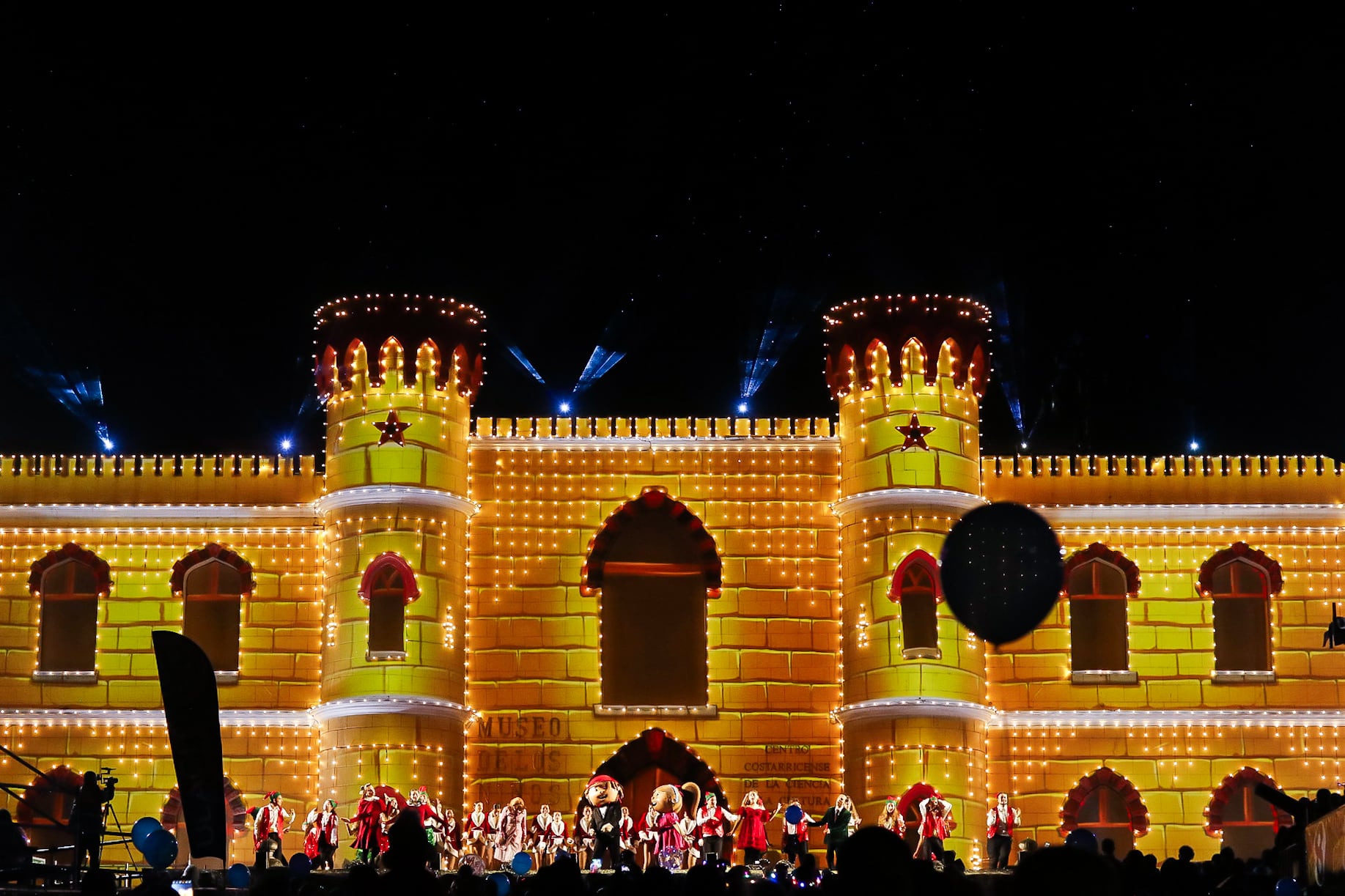 29/11/2024. Iluminación del Museo de los Niños. San José. Fotografía: Lilly Arce.