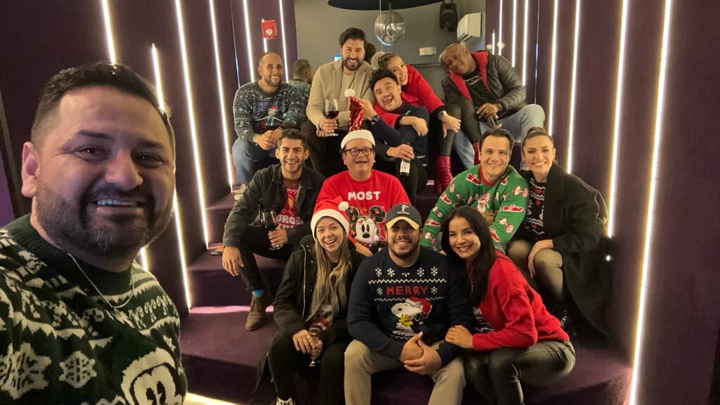 María Teresa Rodríguez y Adrián Lizano