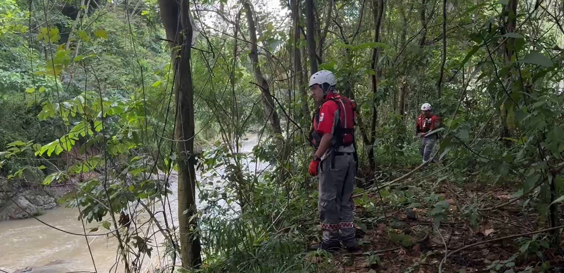 Búsqueda de mujer arrastrada por el río María Aguilar en San Sebastián.