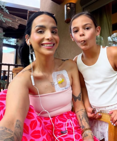 Nicole "Coco" Roper, hija de Lynda Díaz.
