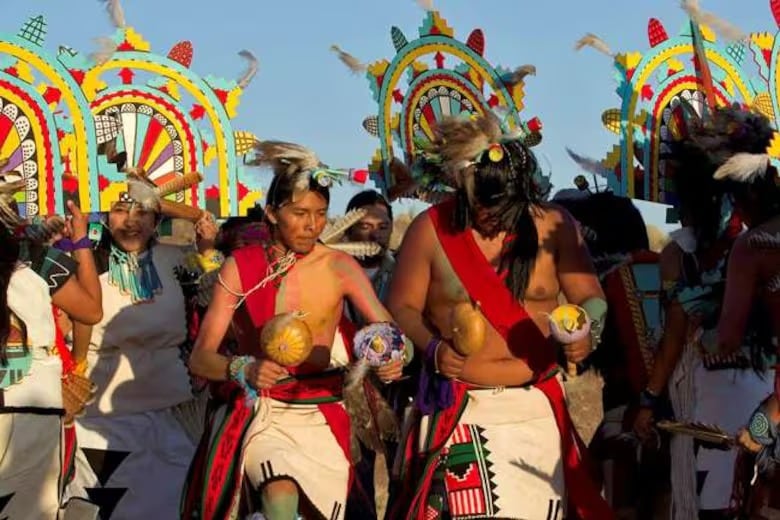 La profecía Hopi de la gorra roja vuelve a despertar interés en tiempos de incertidumbre global.