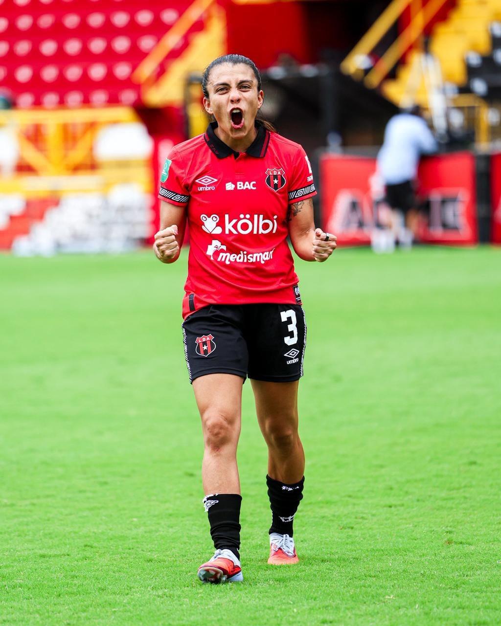 Gabriela Guillén, jugadora de Alajuelense.