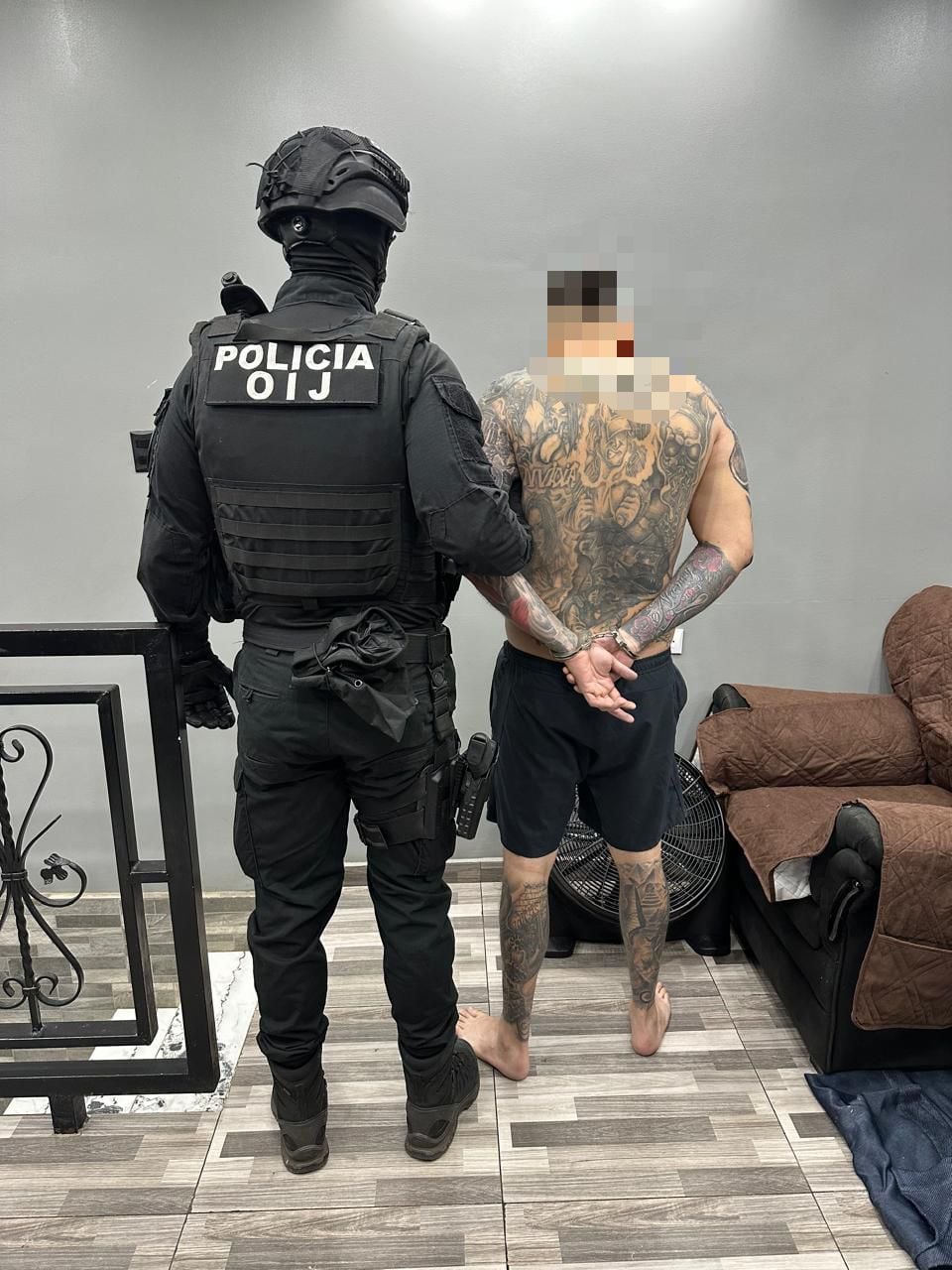 El principal objetivo del operativo era Michael Ricardo Quesada Meléndez, alias “Shaggy”, señalado como líder de la organización y uno de los delincuentes más buscados por el OIJ durante los últimos tres años. Esta la imagen de su captura que también fue confirmada. Fotografía: