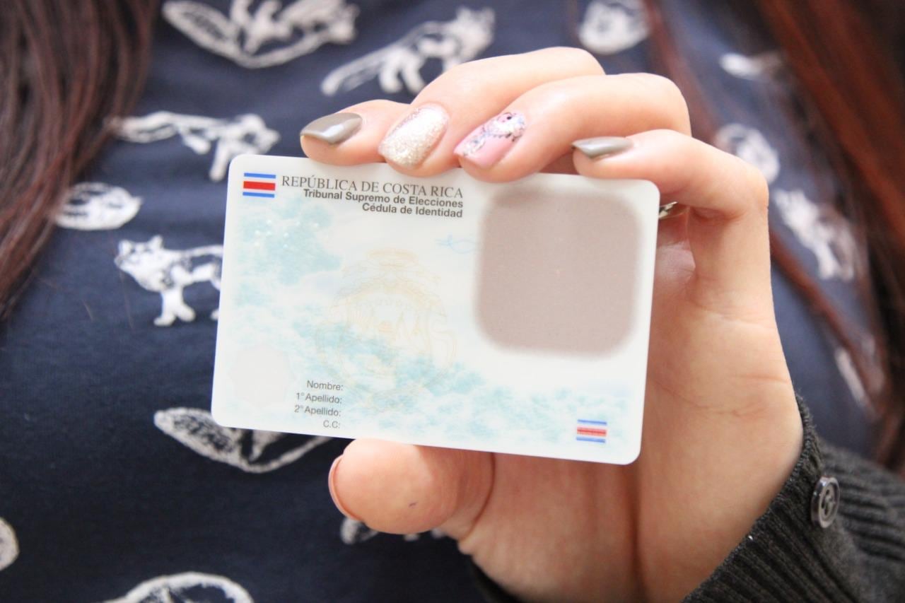 El TSE cobra por la reposición de la cédula cuando las personas van más de una vez al año.