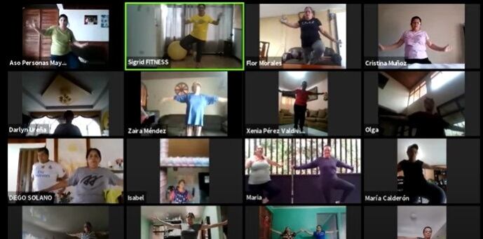 Viejitos se pueden conectar desde la casa. Cortesía.