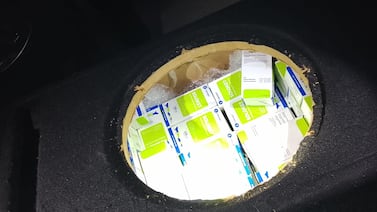 Lo que encontraron dentro de un parlante en Golfito complicó a dos hombres